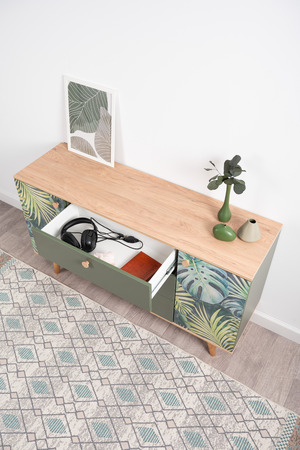 Комод Маттиас 16.245 дымчатый зеленый K521, гикори рокфорд натуральный KO86 PW, белый PE шагрень, фотопечать